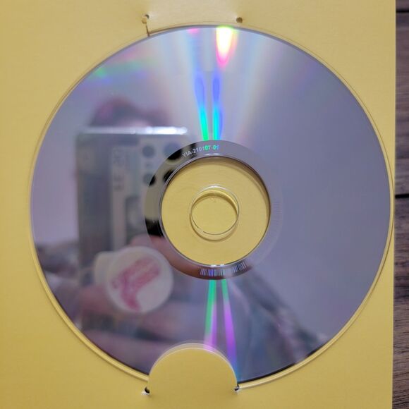 CD Oneus: Devil - First Full Album (Yellow Version) - Picture 5 of 5